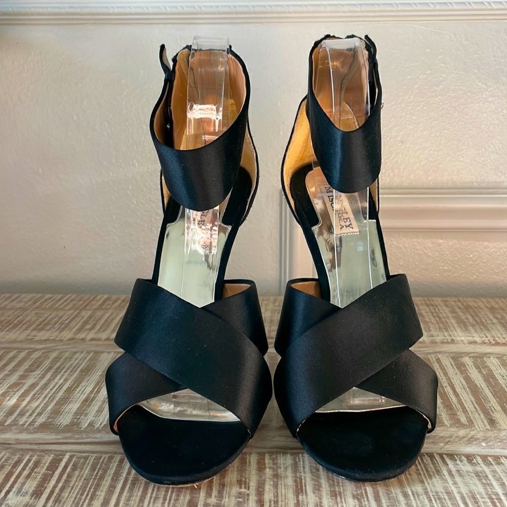 Badgley Mischka Women’s Black w/ Rhinstone Button Stiletto KASSIE HEELS SZ 10 - Picture 2 of 12